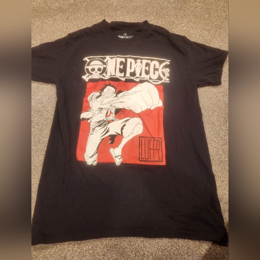 Onepiece Black Graphic Tee